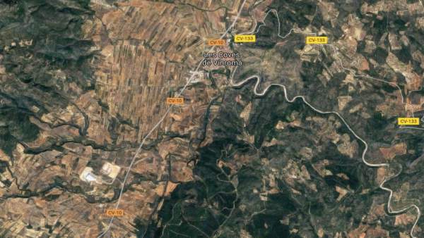 Mor una persona de 88 anys i dos resulten ferides en xocar un camió i un cotxe en la CV-10 Mor una persona de 88 anys i dos resulten ferides en xocar un camió i un cotxe en la CV-10