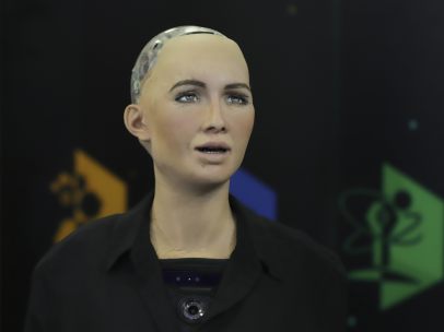 El robot Sophia visita México