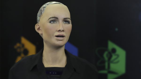 El robot Sophia visita México El robot Sophia visita México