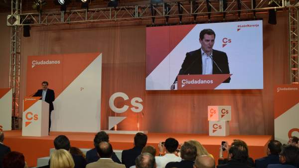 Albert Rivera en un acto en León Albert Rivera en un acto en León