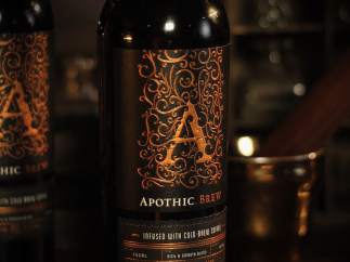 Vino infusionado con café.