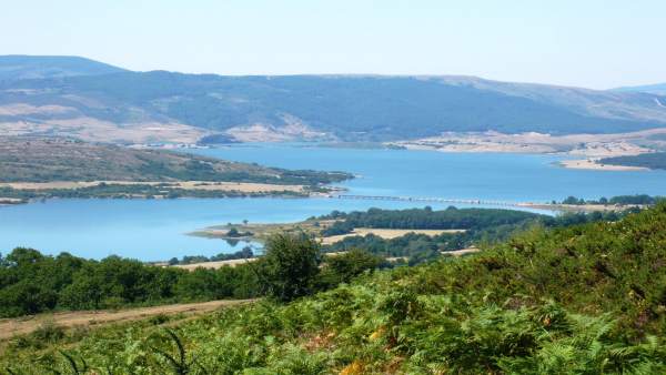 Pantano del Ebro Pantano del Ebro
