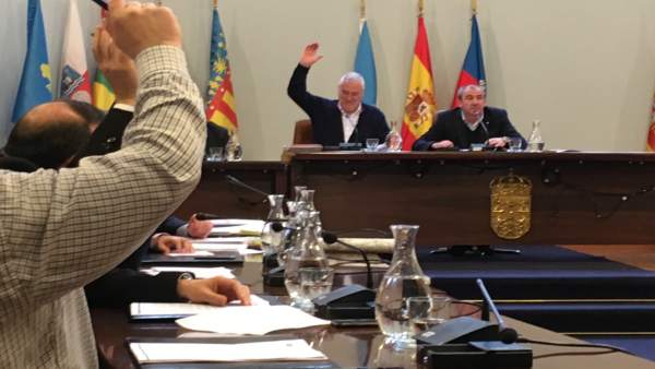 Manuel Martínez vota con el PP en la Diputación de Lugo Manuel Martínez vota con el PP en la Diputación de Lugo