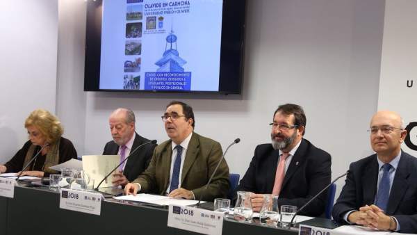 Presentación de la XVI edición de los Cursos de Verano de la UPO Presentación de la XVI edición de los Cursos de Verano de la UPO