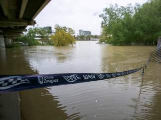 Zaragoza, afectada por la crecida del Ebro