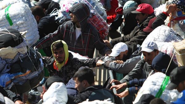 Porteadores en la frontera de Ceuta Porteadores en la frontera de Ceuta