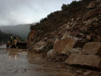 Desprendimiento carretera A-132-