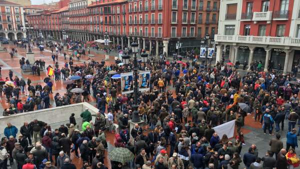 Valladolid.- Los cazadores se concentran en la Plaza Mayor Valladolid.- Los cazadores se concentran en la Plaza Mayor