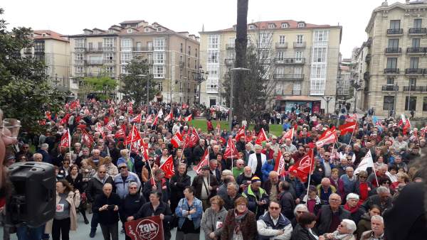 Manifestación en defensa de pensiones dignas en Santander Manifestación en defensa de pensiones dignas en Santander