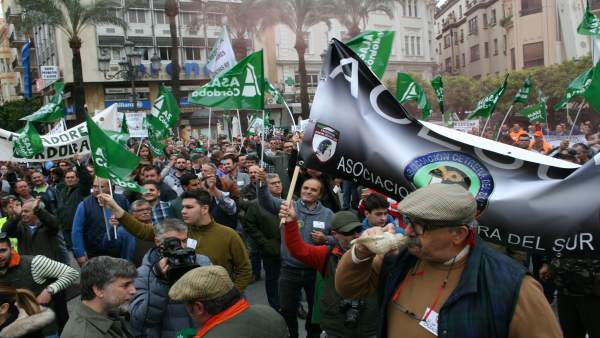 Manifestación en defensa de la caza en Córdoba Manifestación en defensa de la caza en Córdoba