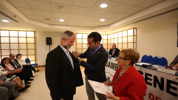Concesión del Escudo de Oro de Almería a donantes de sangre Concesión del Escudo de Oro de Almería a donantes de sangre