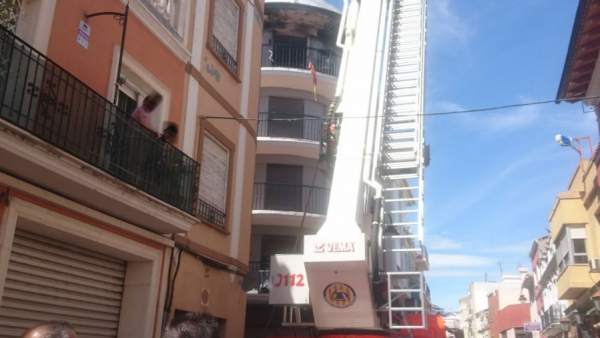 Incendio en una vivienda en Alzira Incendio en una vivienda en Alzira