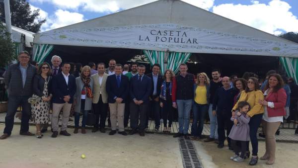 Acto de convivencia del PP en la Feria de Vejer (Cádiz) Acto de convivencia del PP en la Feria de Vejer (Cádiz)