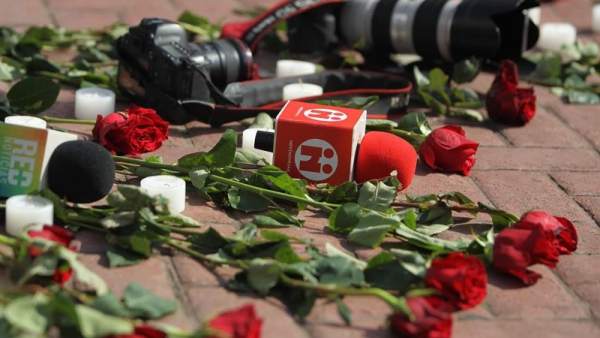 Asesinato de periodistas ecuatorianos Asesinato de periodistas ecuatorianos