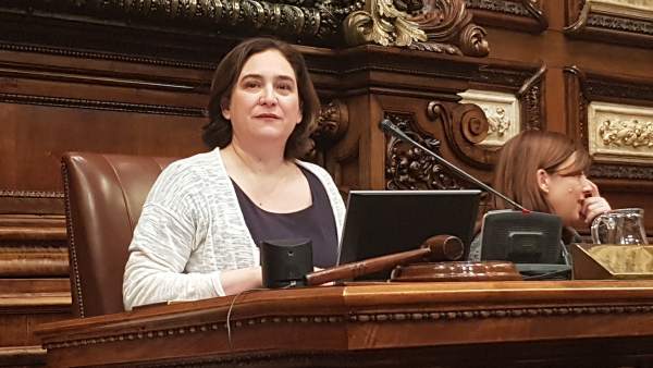 La alcaldesa de Barcelona, Ada Colau, en el pleno municipal. La alcaldesa de Barcelona, Ada Colau, en el pleno municipal.