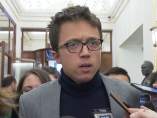 Errejón ve "extremadamente grave" la propuesta "delirante" de Bescansa