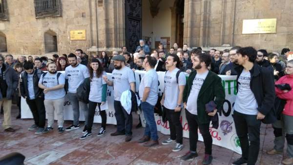 Los diez acusados antes de entrar al TSJA. Los diez acusados antes de entrar al TSJA.