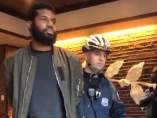 Arrestan a dos hombres afroamericanos por estar en un Starbucks sin consumir nada