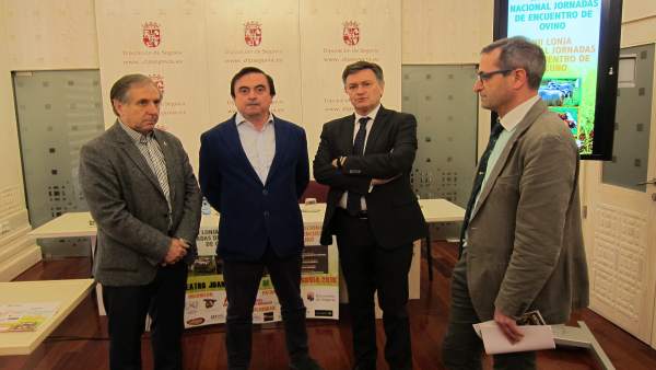 Pedro Sanz, Carlos González, Francisco Vázquez y Jaime Pérez. Pedro Sanz, Carlos González, Francisco Vázquez y Jaime Pérez.