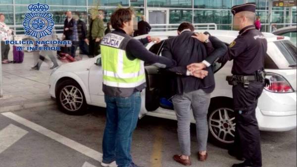 Uno de los detenidos en Alicante Uno de los detenidos en Alicante