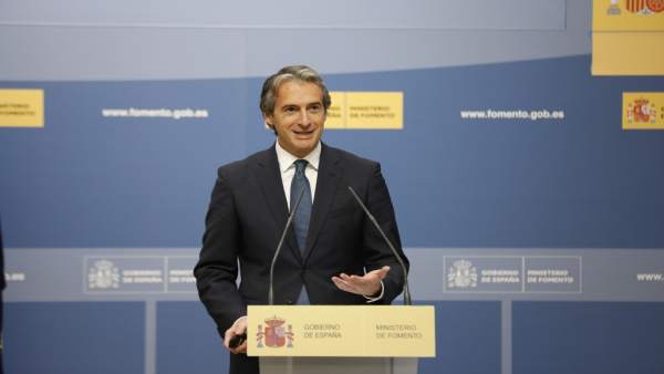De la Serna defèn el Pla de Rodalies i lamenta la crítica "absolutament injustificada" des de la Comunitat Valenciana De la Serna defèn el Pla de Rodalies i lamenta la crítica "absolutament injustificada" des de la Comunitat Valenciana