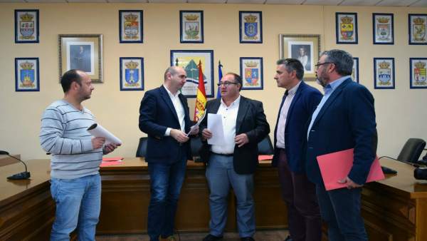 Conejo Campos y Yuste en mancomunidad axarquía estudio despoblación PSOE Conejo Campos y Yuste en mancomunidad axarquía estudio despoblación PSOE