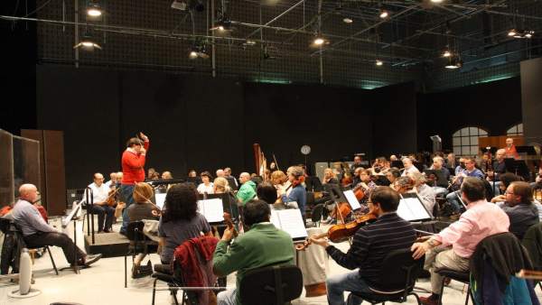 Orquesta Sinfónica. Imagen de archivo. Orquesta Sinfónica. Imagen de archivo.
