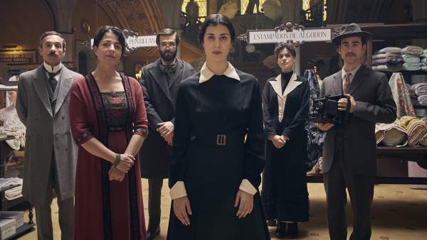 RTVE ha comenzado a rodar 'La mujer del siglo'. RTVE ha comenzado a rodar 'La mujer del siglo'.