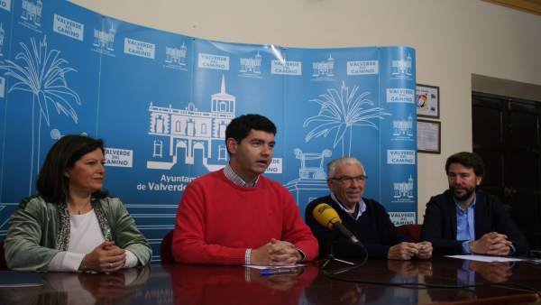 Acuerdo entre el Ayuntamiento de Valverde del Camino y Proyecto Hombre. Acuerdo entre el Ayuntamiento de Valverde del Camino y Proyecto Hombre.