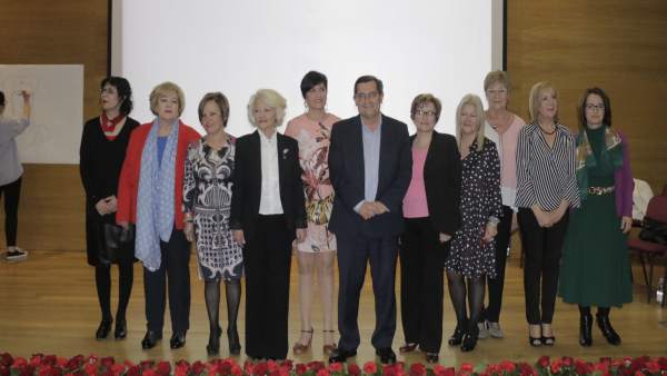 Fwd: Foto Psoe Premios Mª Lejárraga Fwd: Foto Psoe Premios Mª Lejárraga