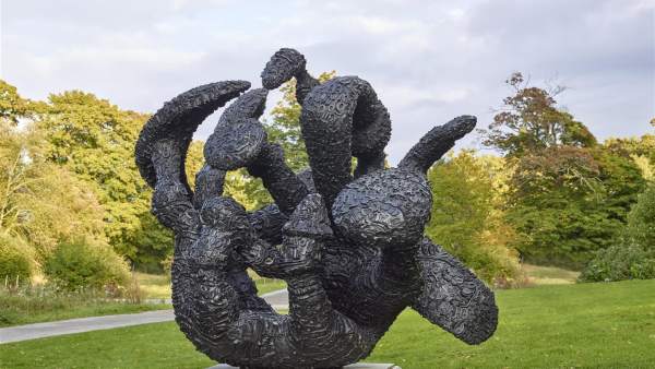La escultura de Tony Cragg 'Manipulations' La escultura de Tony Cragg 'Manipulations'