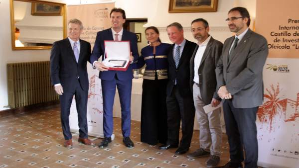 Entrega del IV Premio Internacional de Investigación Oleícola Luis Vañó. Entrega del IV Premio Internacional de Investigación Oleícola Luis Vañó.