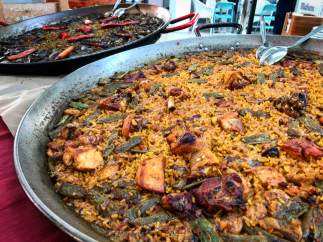Paella en el Mercat Colón de València