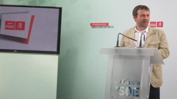 Julio Millán durante la rueda de prensa Julio Millán durante la rueda de prensa