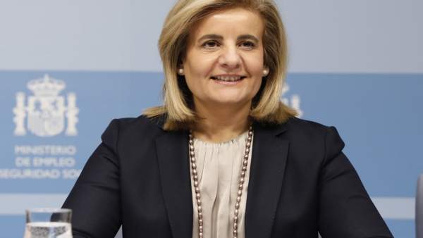 La ministra de Empleo, Fátima Báñez, asiste a la jornada Jóvenes y + La ministra de Empleo, Fátima Báñez, asiste a la jornada Jóvenes y +