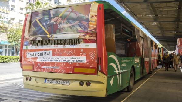 Campaña de Turismo Costa del Sol en un autobús Campaña de Turismo Costa del Sol en un autobús