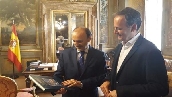 CELDRÁN CON EMBAJADOR ESPAÑOL EN ROMA CELDRÁN CON EMBAJADOR ESPAÑOL EN ROMA