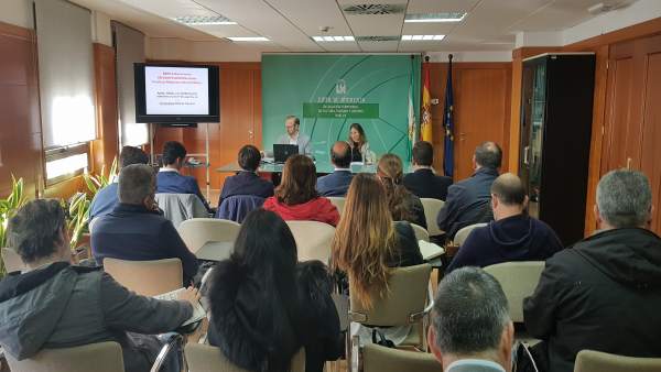 Presentación de ayudas al sector turístico. Presentación de ayudas al sector turístico.