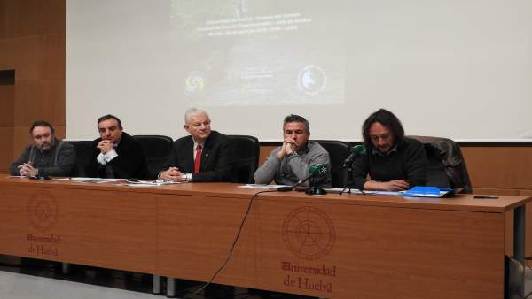 Presentación en la UHU de un simposio sobre desarrollo sostenible. Presentación en la UHU de un simposio sobre desarrollo sostenible.