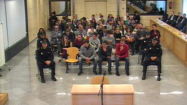 El teniente agredido en Alsasua: "Nadie se acercó a ayudarme" El teniente agredido en Alsasua: "Nadie se acercó a ayudarme"