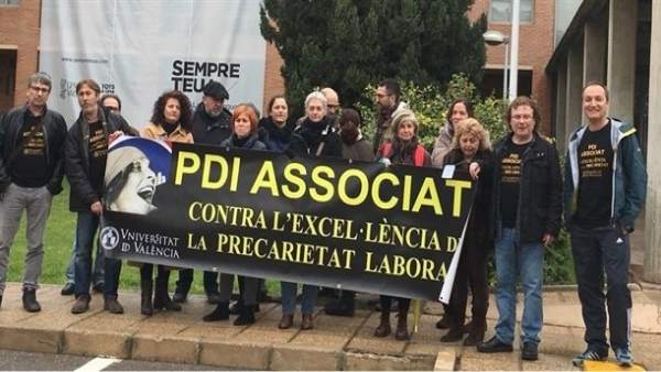 Profesores asociados en una de las concentraciones Profesores asociados en una de las concentraciones