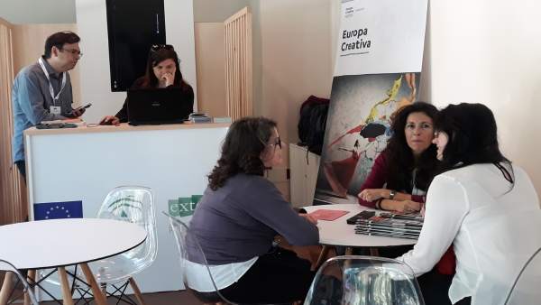 Foto Y Nota De Prensa: Extenda Apoya La Presencia De Diez Empresas Andaluzas En Foto Y Nota De Prensa: Extenda Apoya La Presencia De Diez Empresas Andaluzas En
