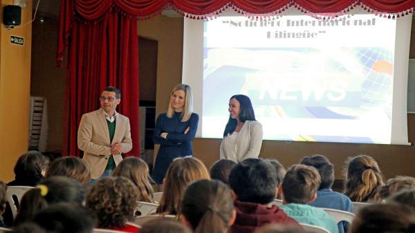 Nota Educación Noticiario Internacional Bilingúe Mijas Nota Educación Noticiario Internacional Bilingúe Mijas