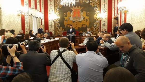 Barcala (PP), nou alcalde d'Alacant amb el vot en blanc de la ex de Podem Barcala (PP), nou alcalde d'Alacant amb el vot en blanc de la ex de Podem