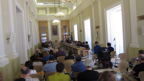 Pleno del Ayuntamiento de Cáceres Pleno del Ayuntamiento de Cáceres