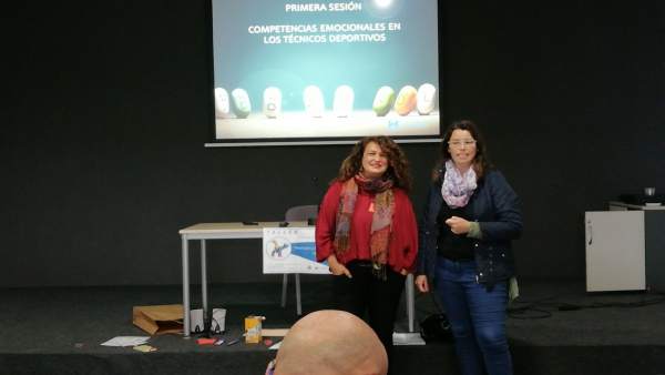 Diputación y Trigueros trabajan en la detección de conductas en riesgo en jóvene Diputación y Trigueros trabajan en la detección de conductas en riesgo en jóvene