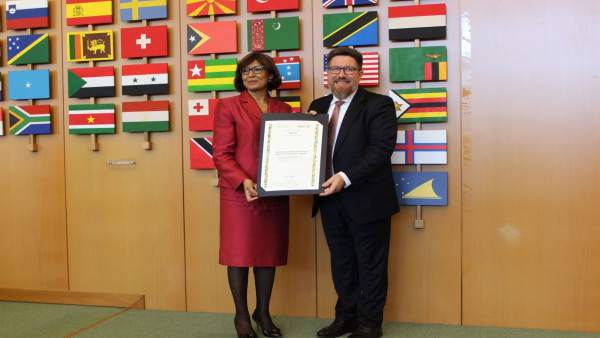 Acto de entrega del reconocimiento de la uva pasa como patrimonio mundial. Acto de entrega del reconocimiento de la uva pasa como patrimonio mundial.