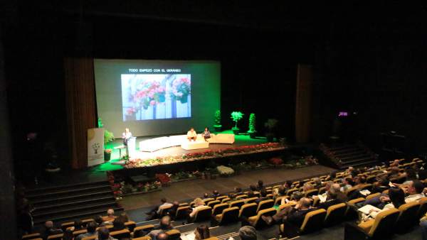 Congreso en Estepona sobre Parques y Jardines Congreso en Estepona sobre Parques y Jardines