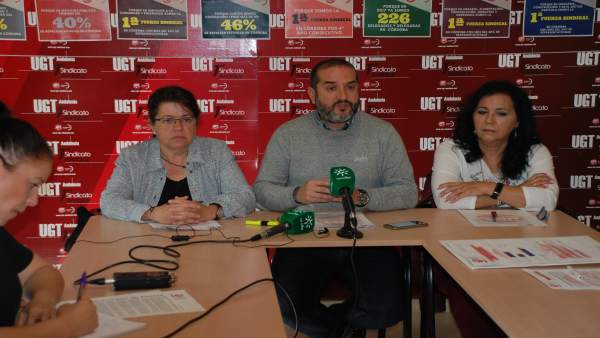Los sindicalistas de UGT en la rueda de prensa Los sindicalistas de UGT en la rueda de prensa
