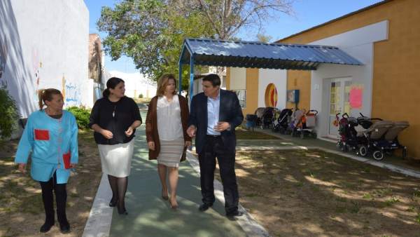 Almonte construirá dos nuevas aulas en su escuela infatil Doñanita Almonte construirá dos nuevas aulas en su escuela infatil Doñanita